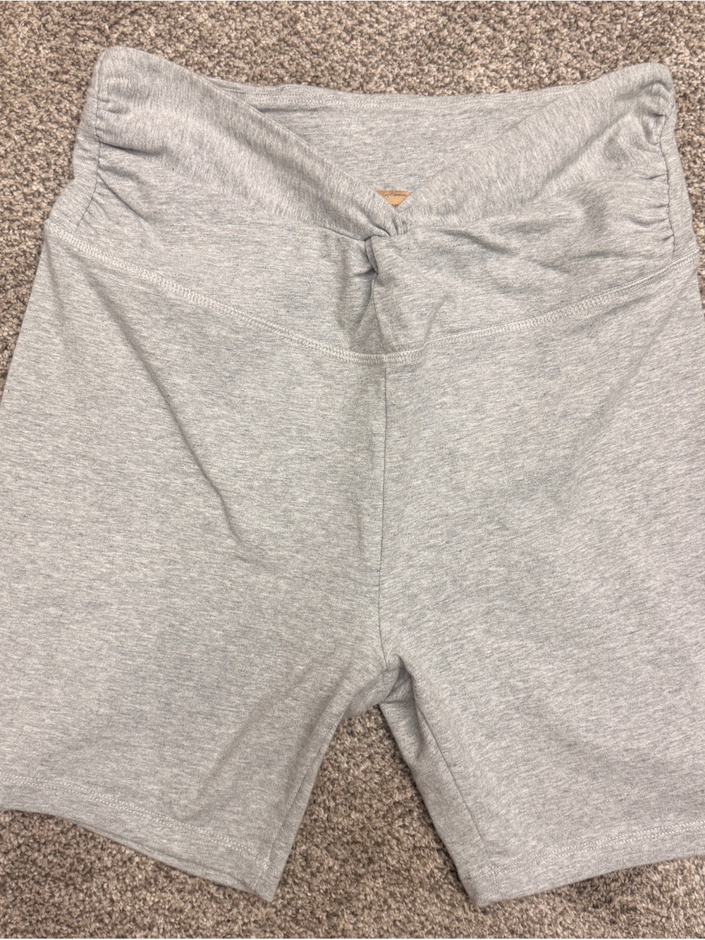 PINK Victoria's Secret Light Gray High-Waist Bike Shorts sz M